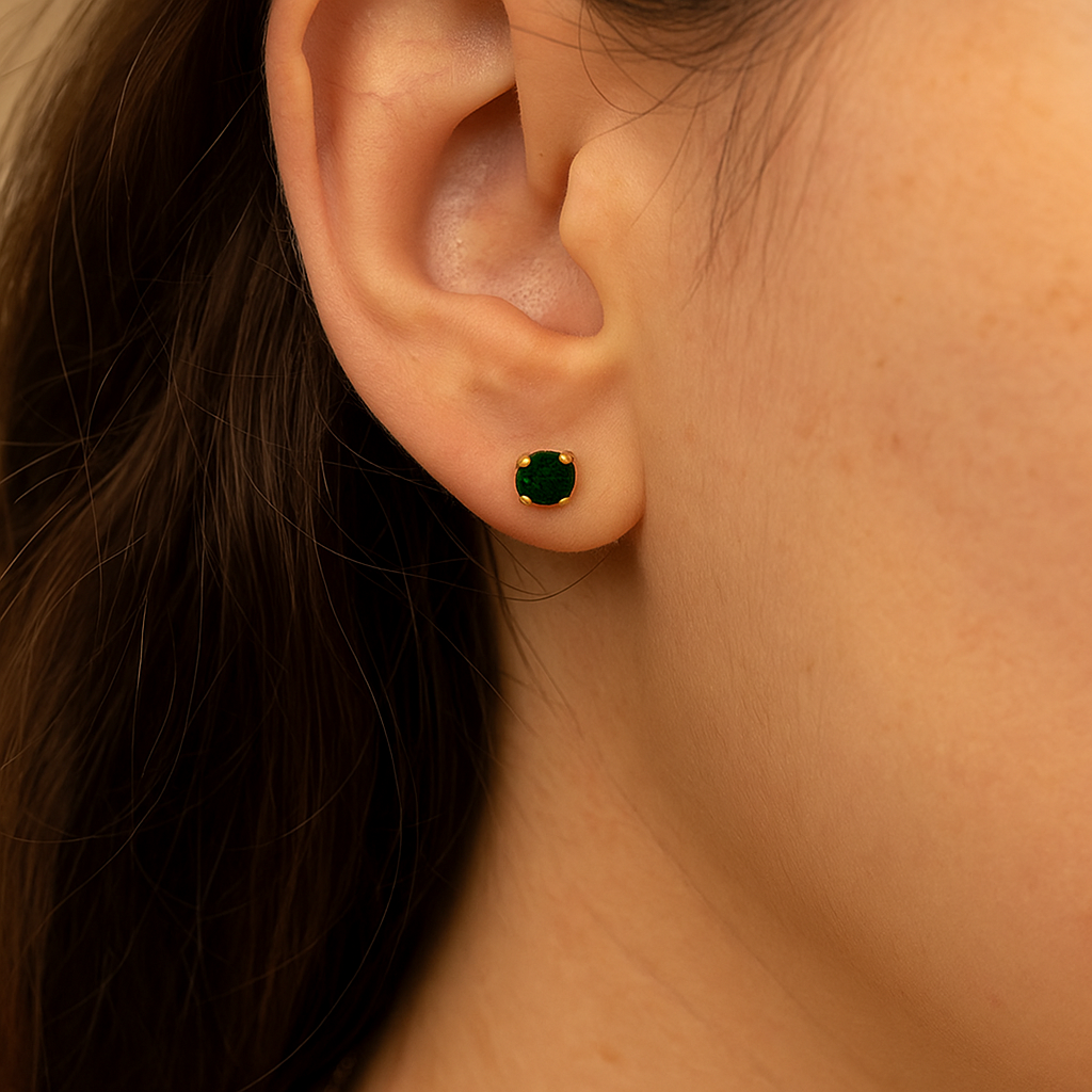 18ct gold stud earrings with claw set Emeralds